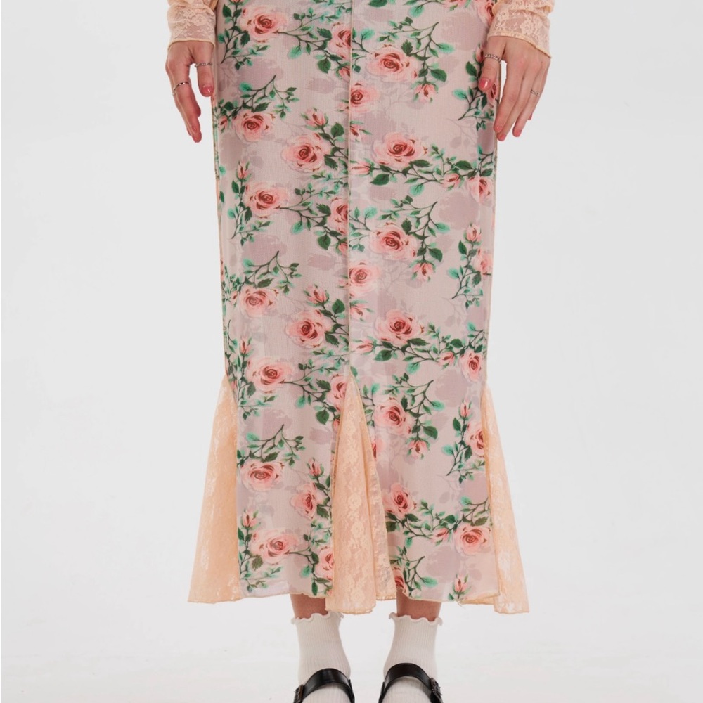 The Pretty Damage Poison Romance Skirt size Small